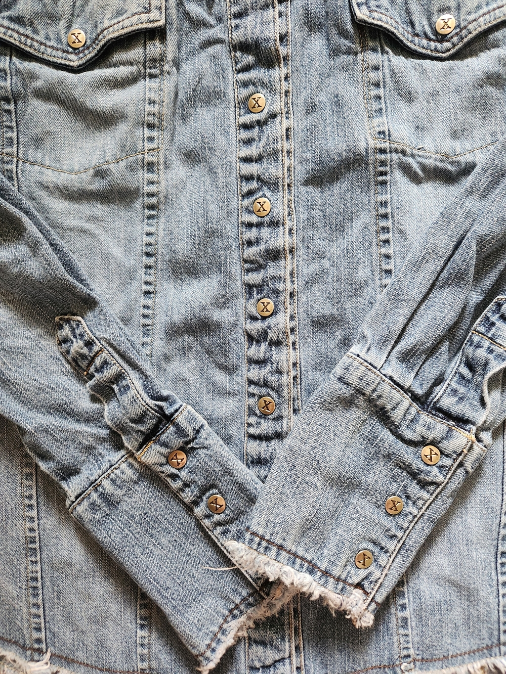 Denim Button-Front Shirt In Blue - Picture 8 of 9